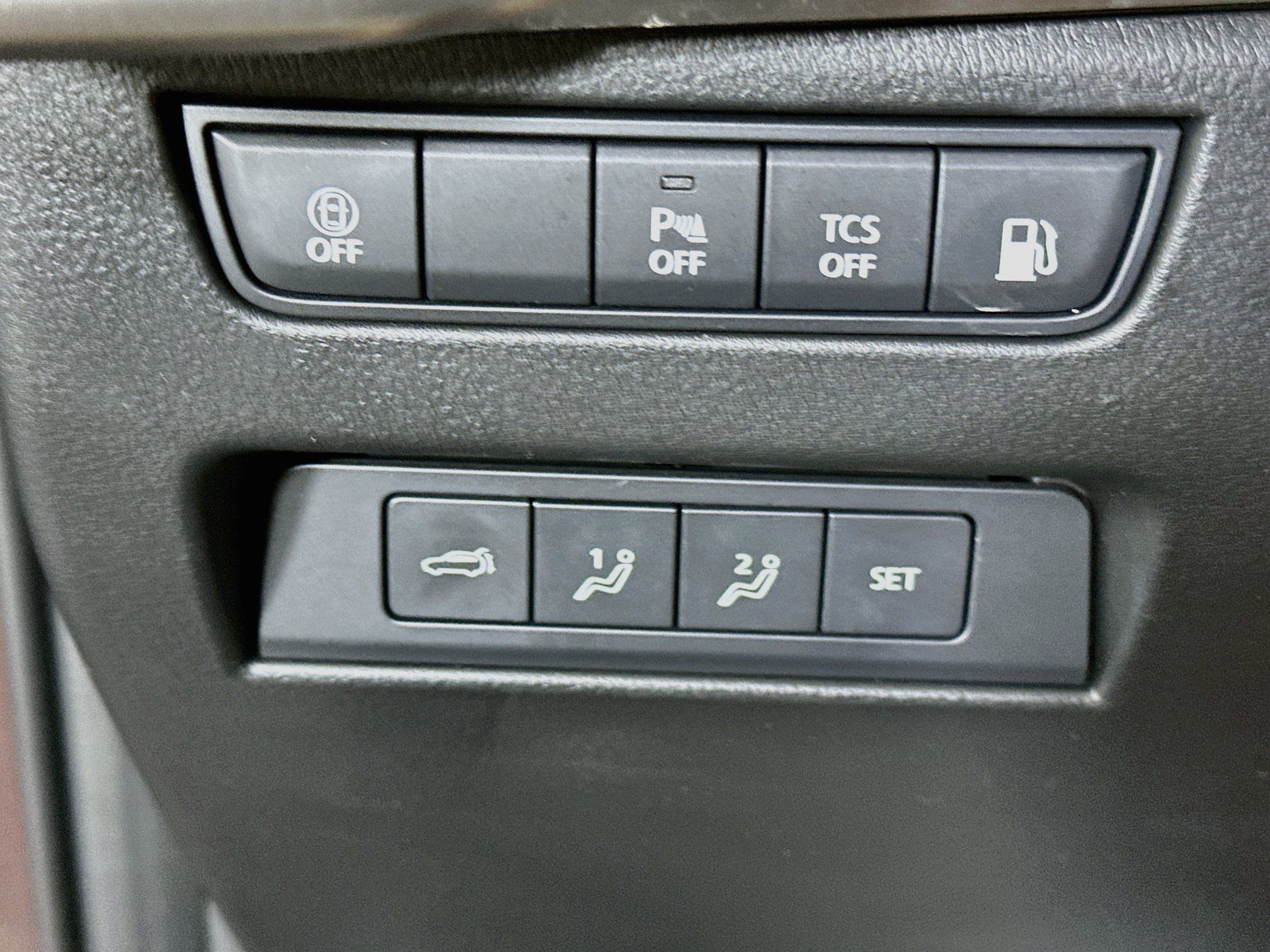 Used 2024 MAZDA CX-90 Plug-In Hybrid w/ Premium Plus AWD/4WD image 17