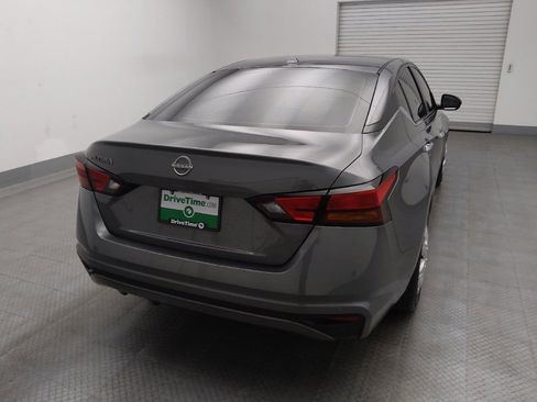 Used 2025 Nissan Altima 2.5 S FWD image 7