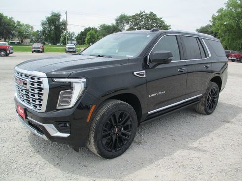 New 2026 GMC Yukon Denali w/ Sun & Power Step Package AWD/4WD image 9