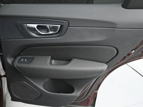 New 2026 Volvo XC60 B5 Plus AWD/4WD image 15