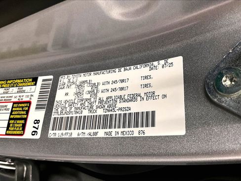 Used 2025 Toyota Tacoma SR5 AWD/4WD image 40
