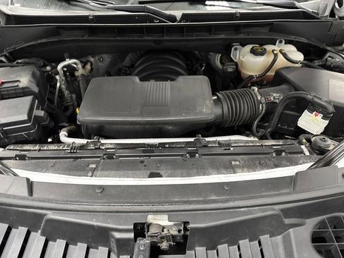 Used 2024 GMC Yukon XL SLE image 37