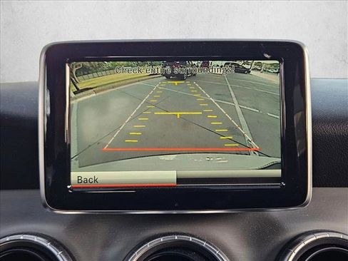 Used 2014 Mercedes-Benz CLA 250 image 15