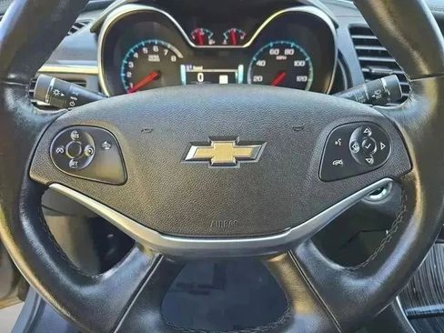 Used 2017 Chevrolet Impala LT w/ Leather Package image 12