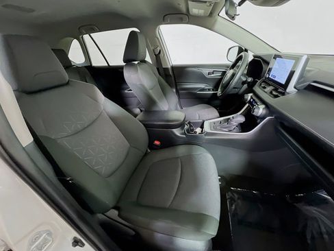 Certified 2025 Toyota RAV4 XLE image 25