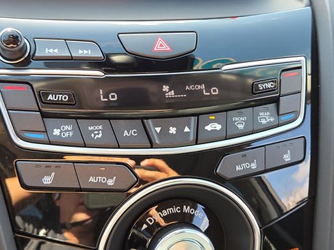 Used 2025 Acura RDX w/Technology Package image 37