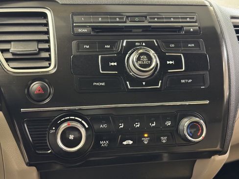 Used 2013 Honda Civic LX image 31
