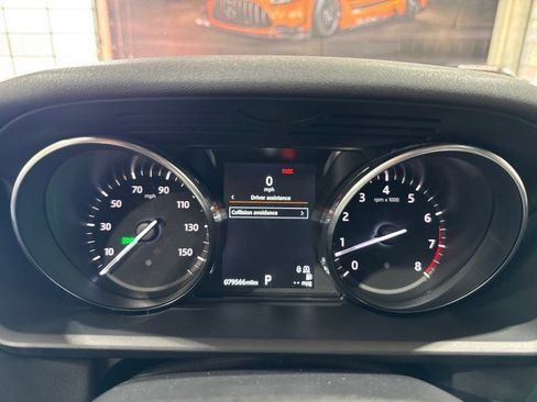 Used 2018 Land Rover Discovery SE image 73