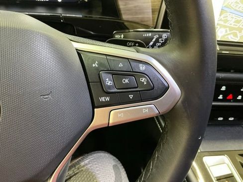 Used 2025 Volkswagen Atlas SEL Premium R-Line AWD/4WD image 28
