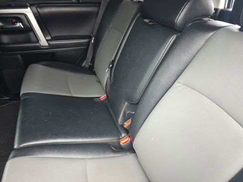 Used 2016 Toyota 4Runner SR5 image 14