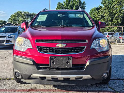 Used 2014 Chevrolet Captiva Sport LS FWD image 2