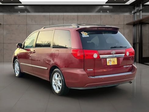 Used 2006 Toyota Sienna XLE image 9