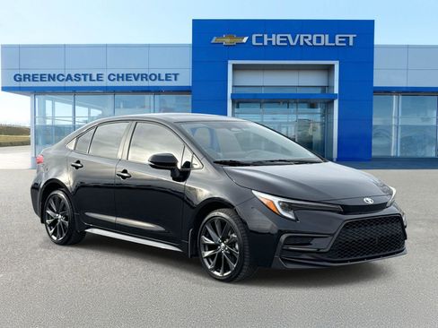 Used 2024 Toyota Corolla SE image 1