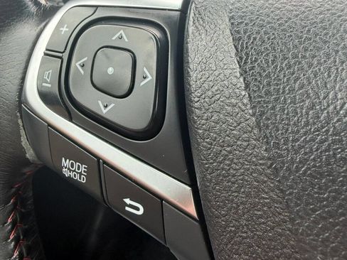 Used 2017 Toyota Camry SE FWD image 28