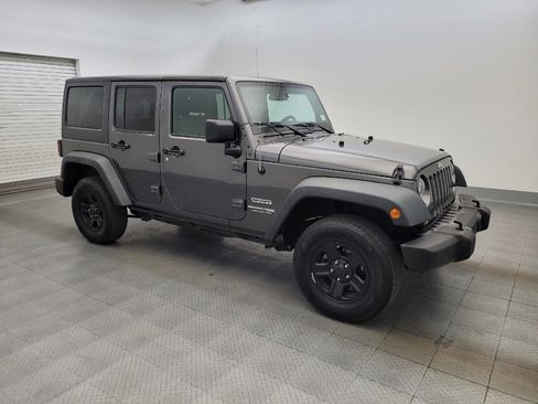 Used 2018 Jeep Wrangler Unlimited Sport AWD/4WD image 11