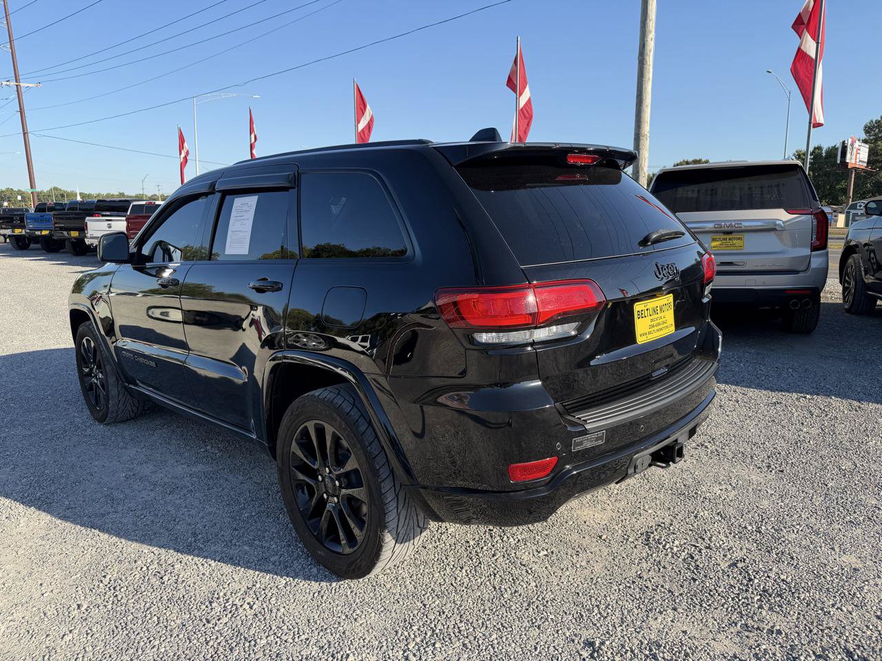 Used 2019 Jeep Grand Cherokee Altitude RWD image 18