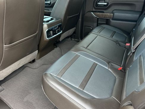 Used 2022 GMC Sierra 2500 Denali w/ Denali Ultimate Package image 14