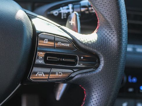 Certified 2023 Hyundai Elantra N Line image 33