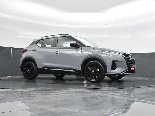 Used 2024 Nissan Kicks SR w/ SR Premium Package FWD image 51