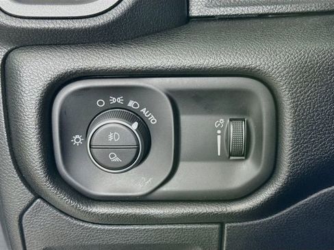 New 2026 RAM 1500 Express AWD/4WD image 10