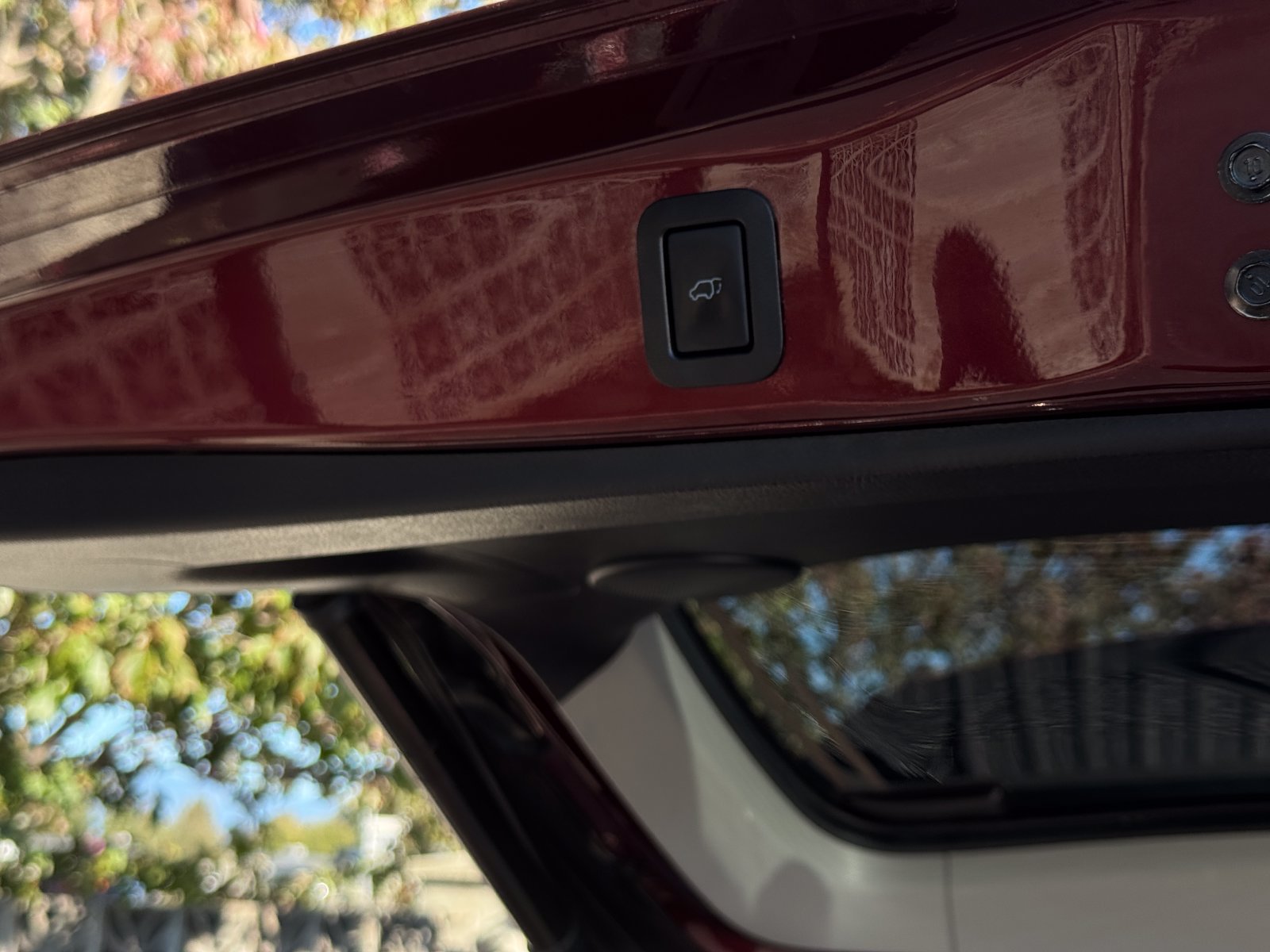 Used 2018 Toyota Highlander Limited AWD/4WD image 30