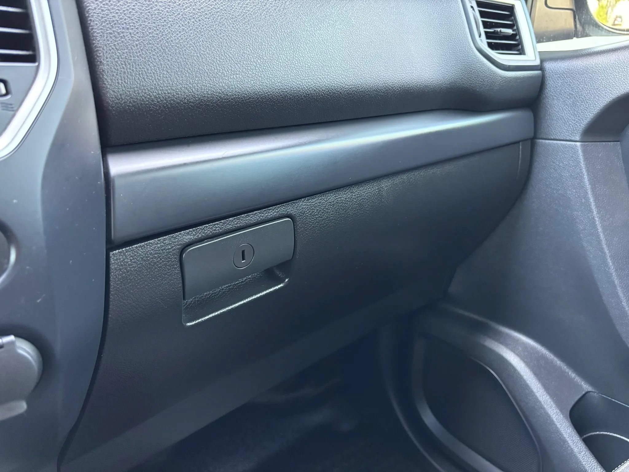 Used 2019 Nissan Titan S w/ S Utility Package RWD image 40