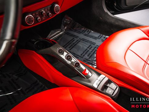 Used 2019 Ferrari 488 Spider RWD image 29