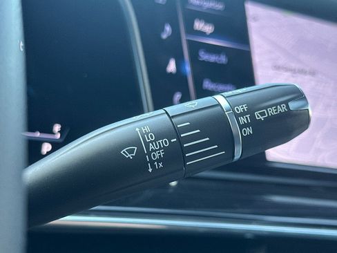 Used 2023 Cadillac Escalade ESV Sport w/ LPO, ONYX Package image 38