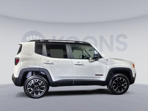 Used 2023 Jeep Renegade Trailhawk AWD/4WD image 8