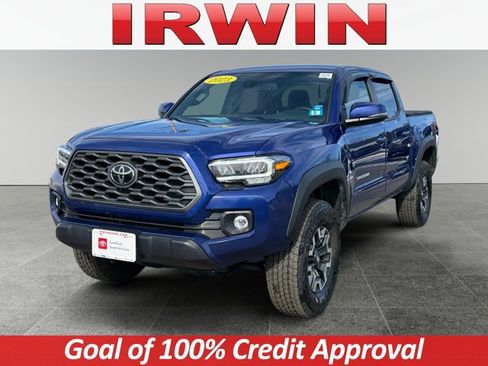 Used 2023 Toyota Tacoma TRD Off-Road image 1