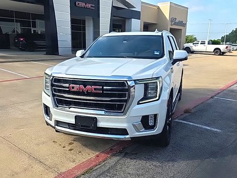 Used 2021 GMC Yukon SLT w/ SLT Luxury Plus Package RWD image 3