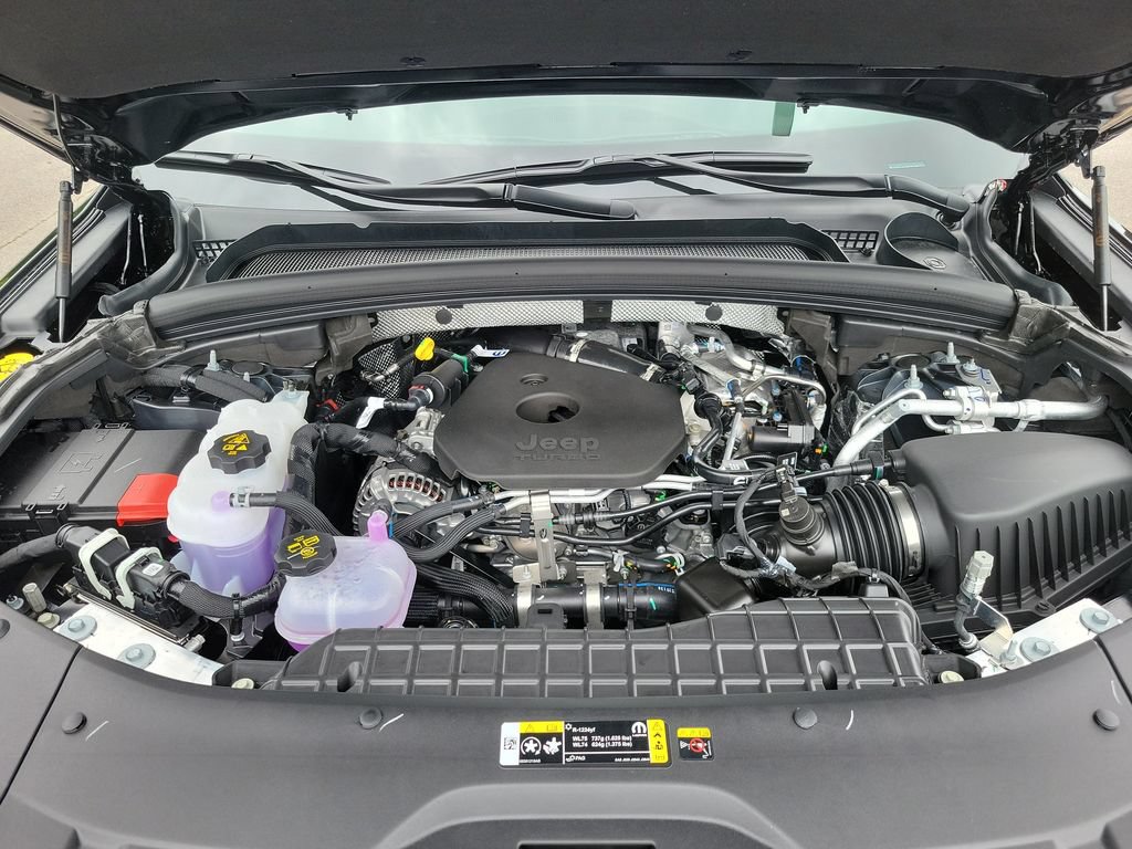 New 2026 Jeep Grand Cherokee Altitude RWD image 40