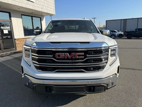 Used 2022 GMC Sierra 1500 SLT w/ SLT Premium Plus Package image 10