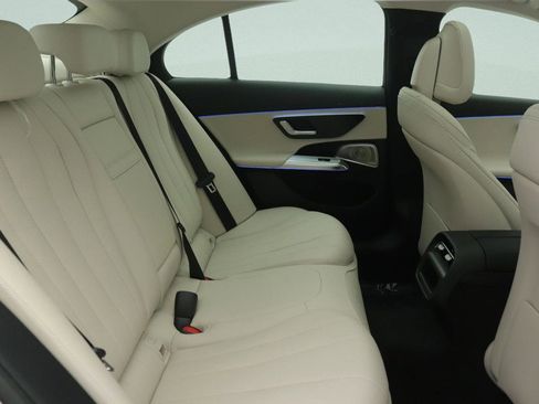 New 2026 Mercedes-Benz E 350 Sedan image 8