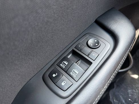 Used 2022 Dodge Challenger R/T Scat Pack RWD image 24