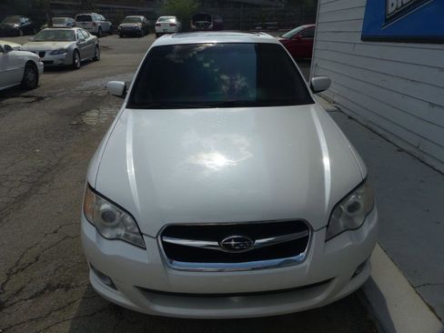 Used 2009 Subaru Legacy 2.5i Limited image 3