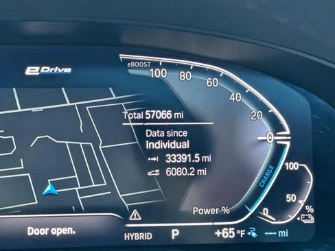 Used 2023 BMW 530e w/ Convenience Package RWD image 34