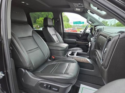 Used 2023 GMC Sierra 2500 Denali w/ Denali Black Diamond Edition AWD/4WD image 22