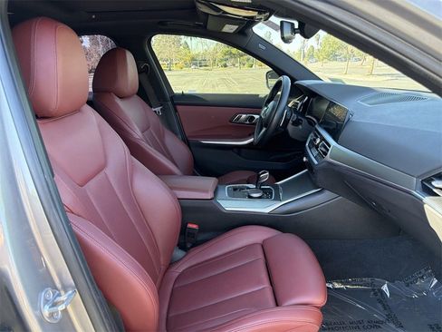 Used 2022 BMW M340i w/ Driving Assistance Package image 32