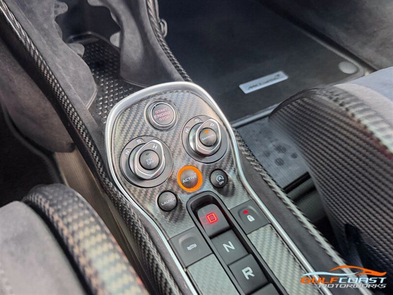 Used 2019 McLaren 600LT RWD image 20