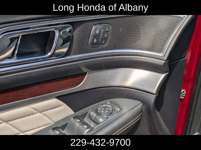 Used 2019 Ford Explorer Platinum AWD/4WD image 13