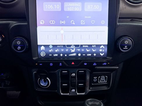 Used 2021 Jeep Wrangler Unlimited Sport AWD/4WD image 22