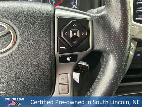 Used 2020 Toyota 4Runner SR5 Premium image 10