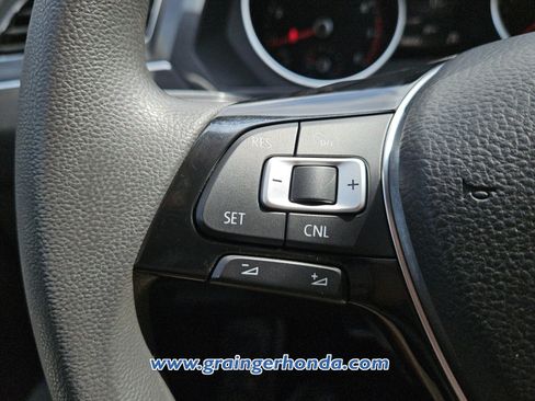 Used 2018 Volkswagen Tiguan S AWD/4WD image 19
