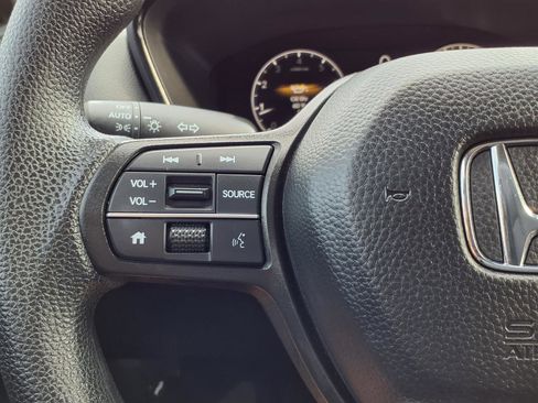 Used 2025 Honda CR-V LX image 15