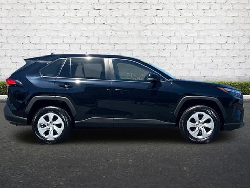 Used 2025 Toyota RAV4 LE AWD/4WD image 3