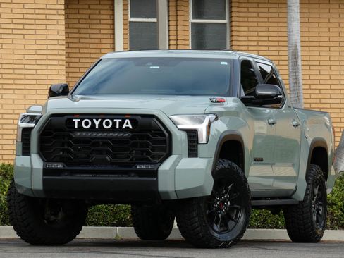Used 2025 Toyota Tundra Limited w/ TRD Off-Road Package image 4