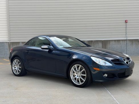 Used 2005 Mercedes-Benz SLK 350 image 16