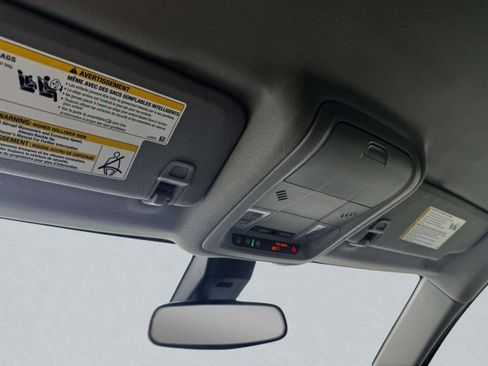 Used 2022 GMC Terrain SLE w/ Driver Convenience Package image 36