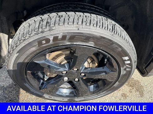 Used 2024 Jeep Grand Cherokee L Altitude AWD/4WD image 13